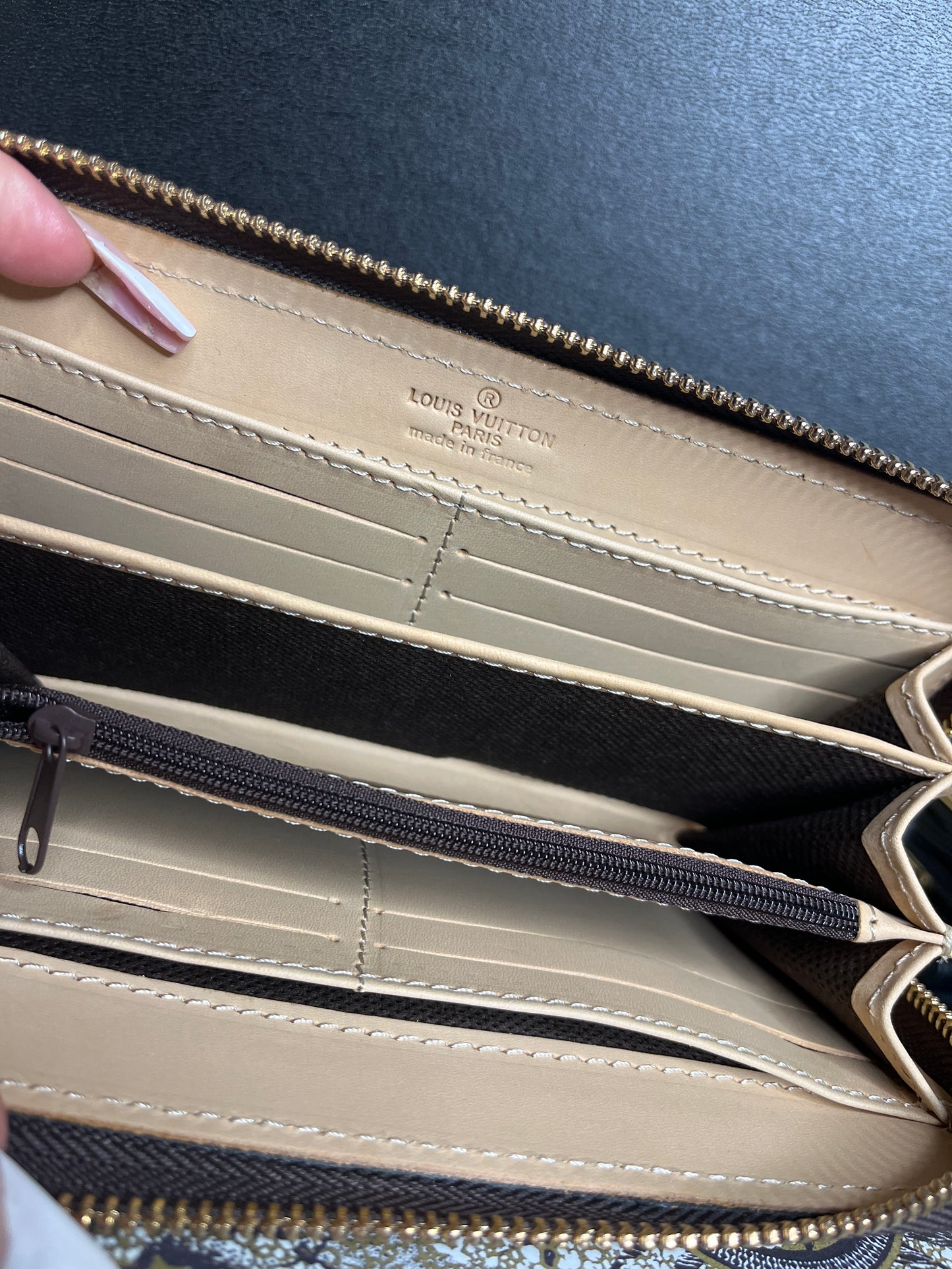 Portafoglio con zip