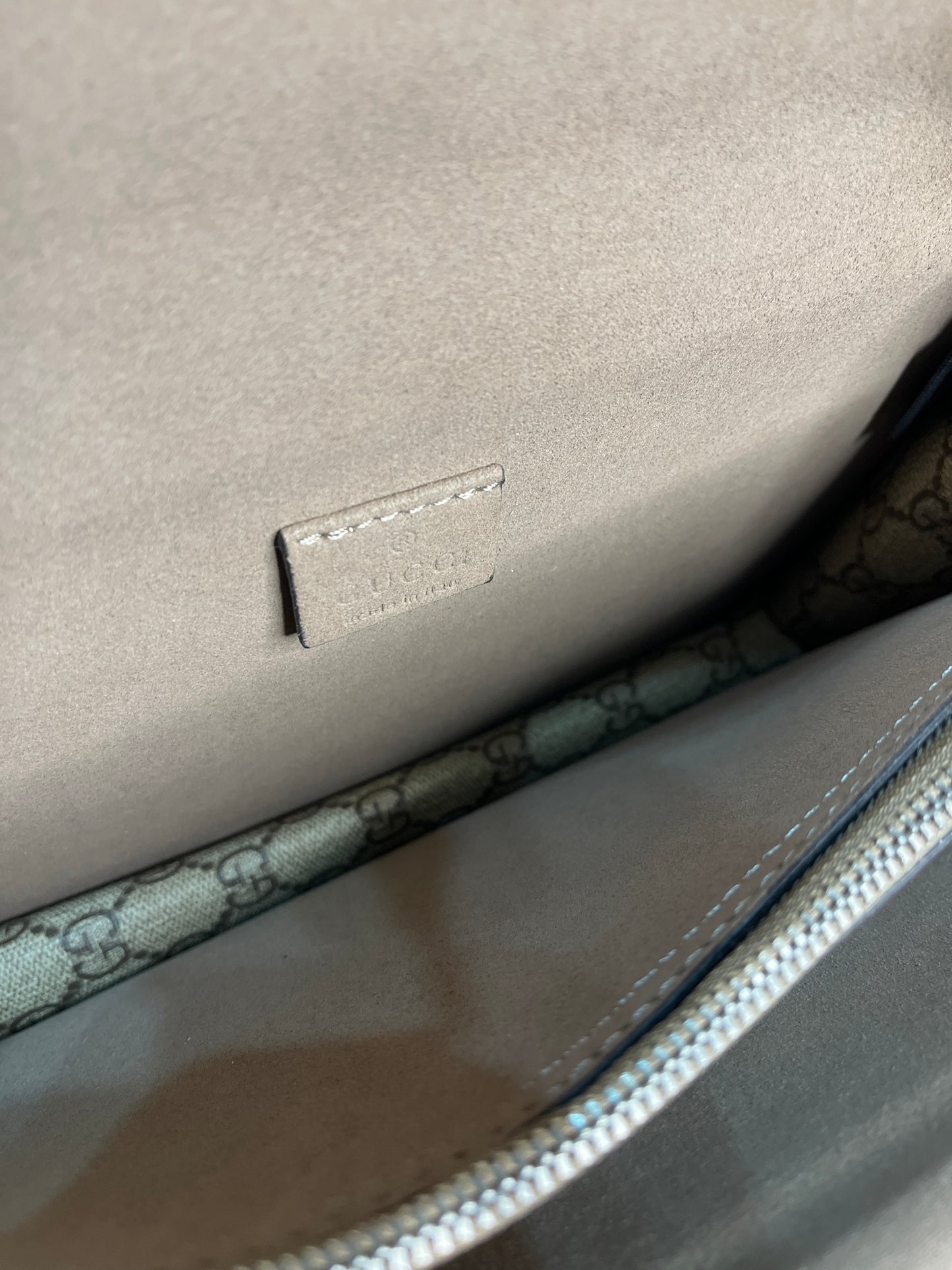 Borsa Dyo