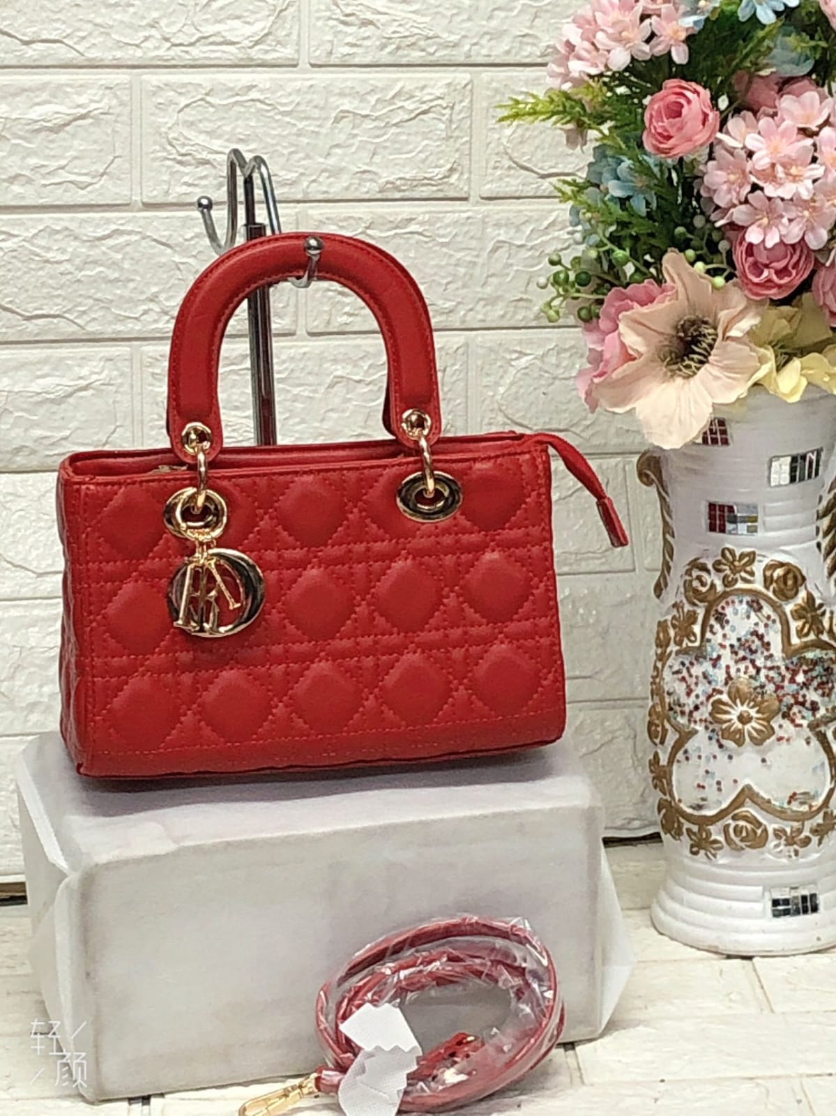 Borsa charms