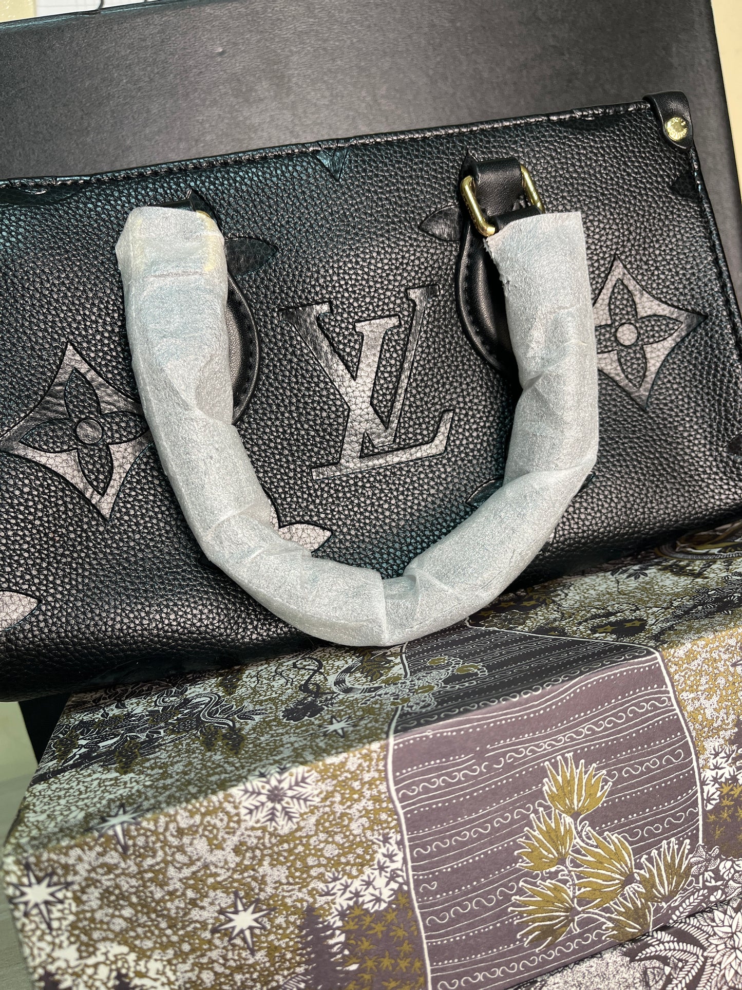 Borsa nera L.V
