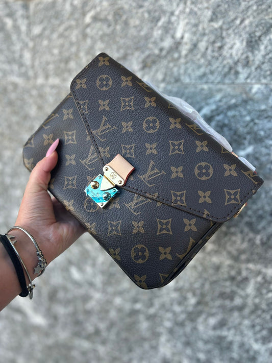 Borsa M