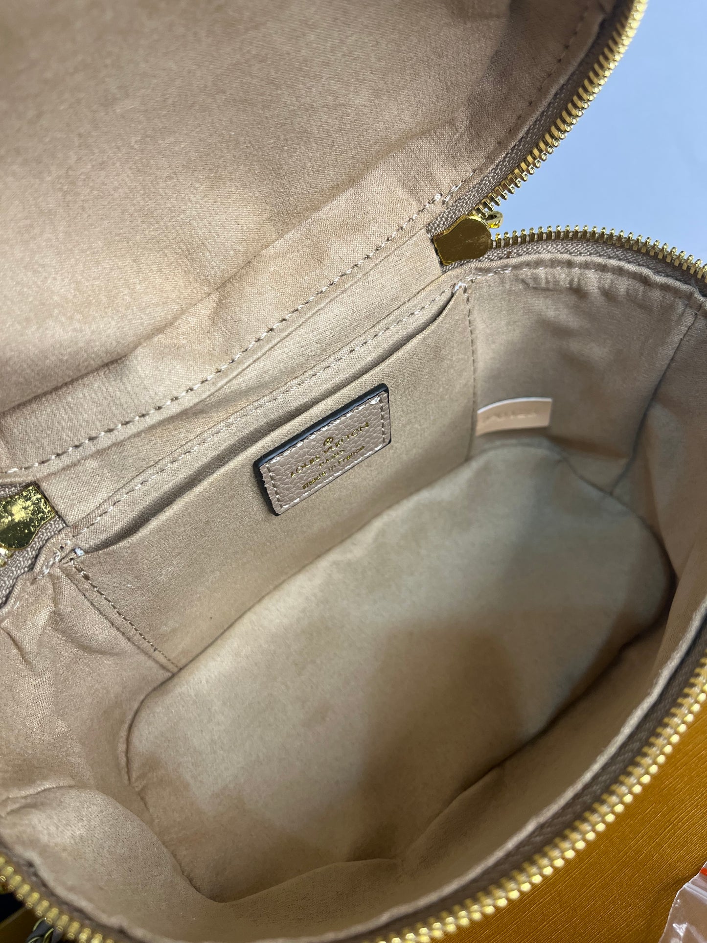 Vanitosa beige